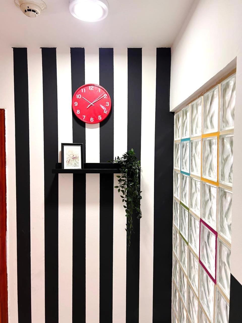 Seperate Partition In Tecom / Barsha Heights Homestay Dubai
