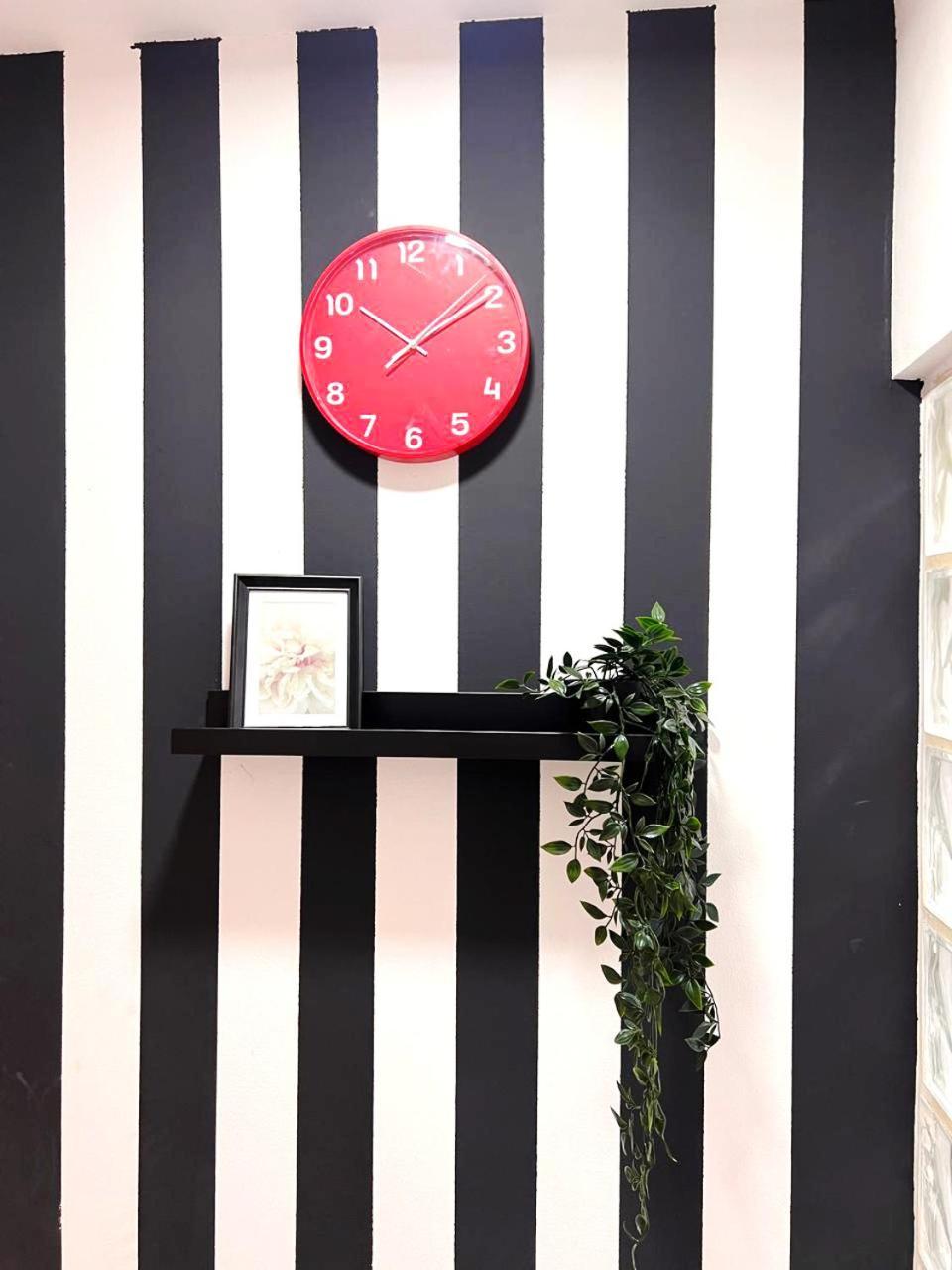 Homestay Seperate Partition In Tecom / Barsha Heights Dubai